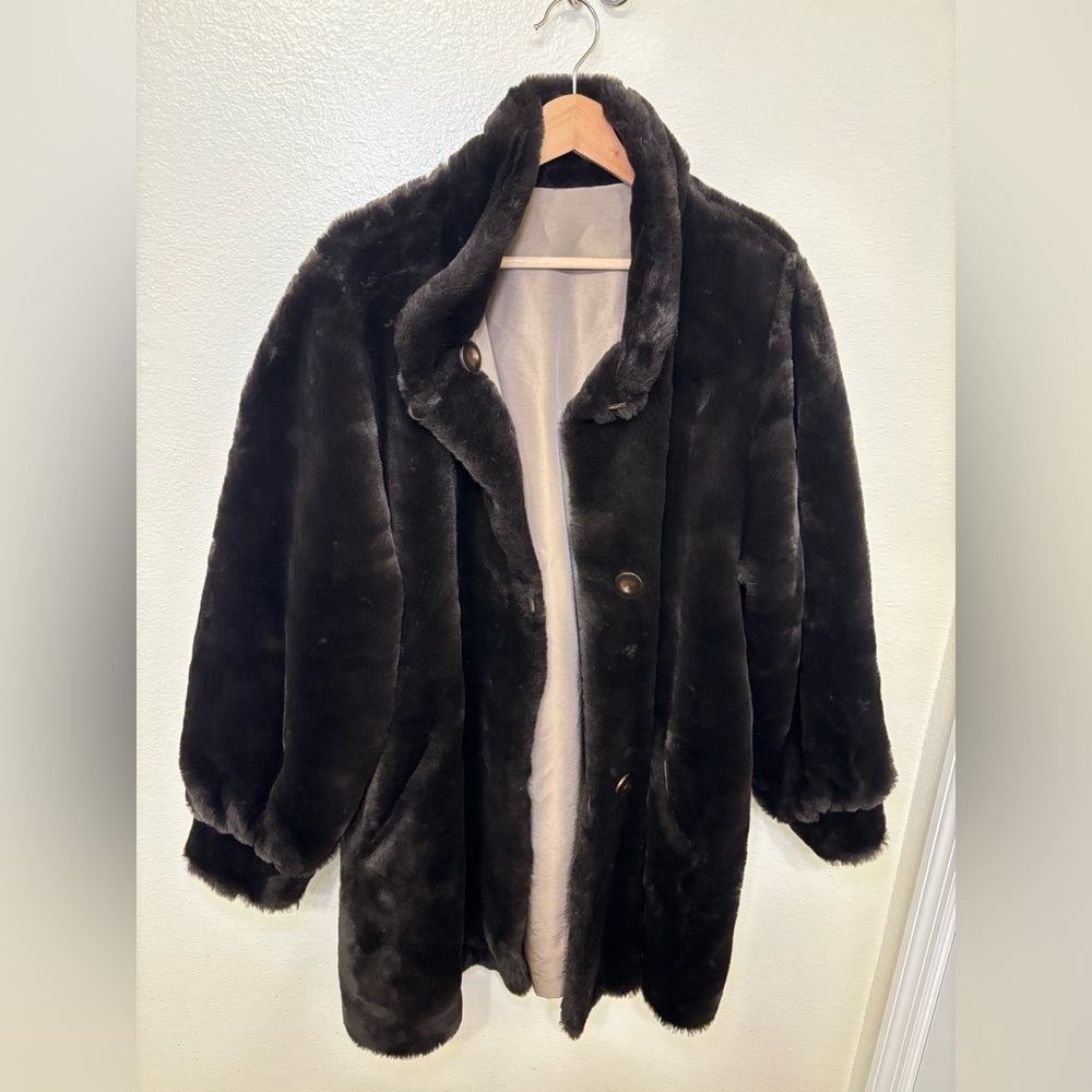 Vintage Luxurious vintage brown Faux Fur Coat